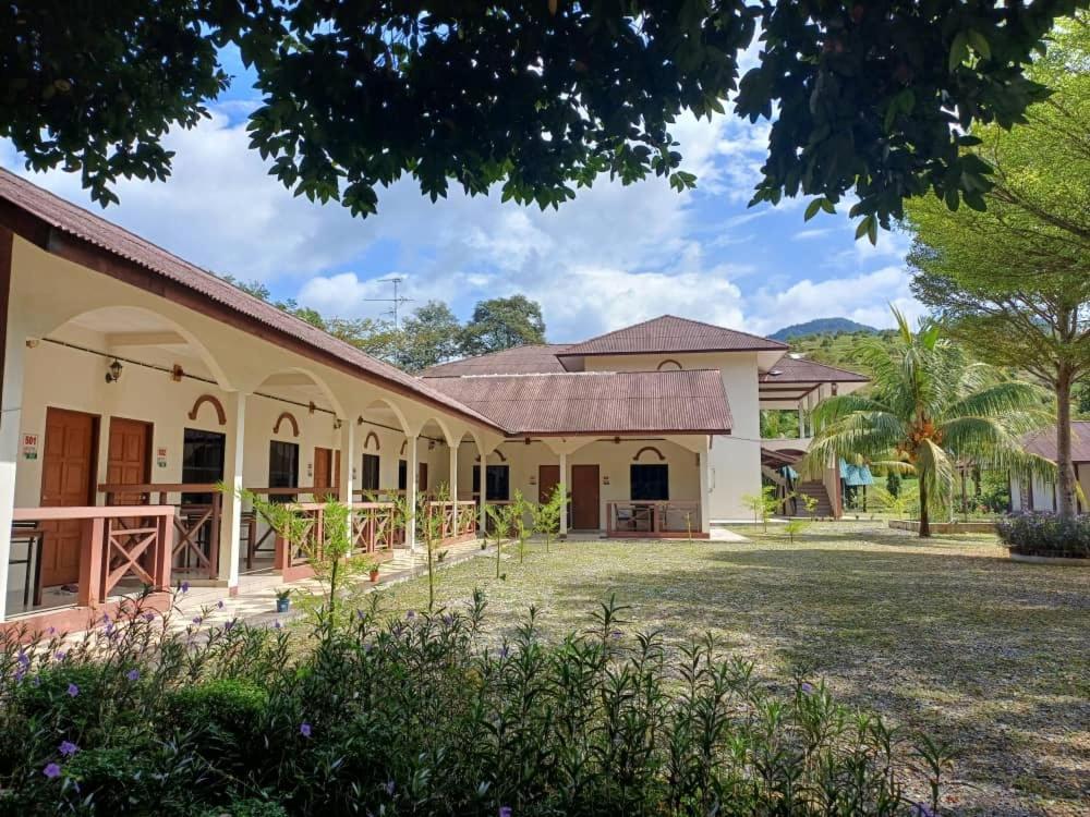 Lemuni Retreat & Training Centre - Kerling, Selangor Hotel Ngoại thất bức ảnh