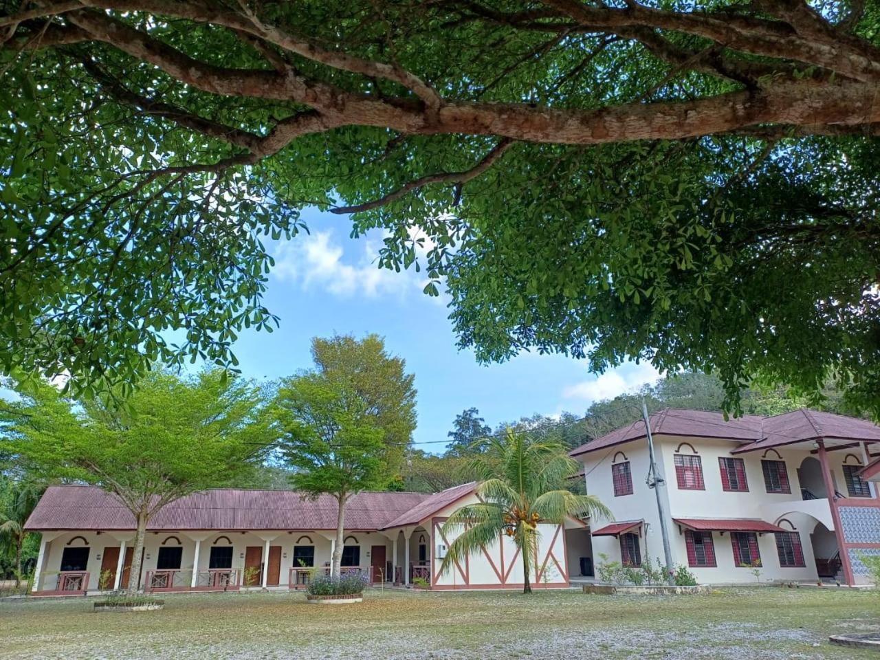 Lemuni Retreat & Training Centre - Kerling, Selangor Hotel Ngoại thất bức ảnh
