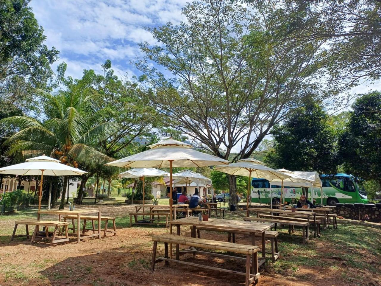 Lemuni Retreat & Training Centre - Kerling, Selangor Hotel Ngoại thất bức ảnh