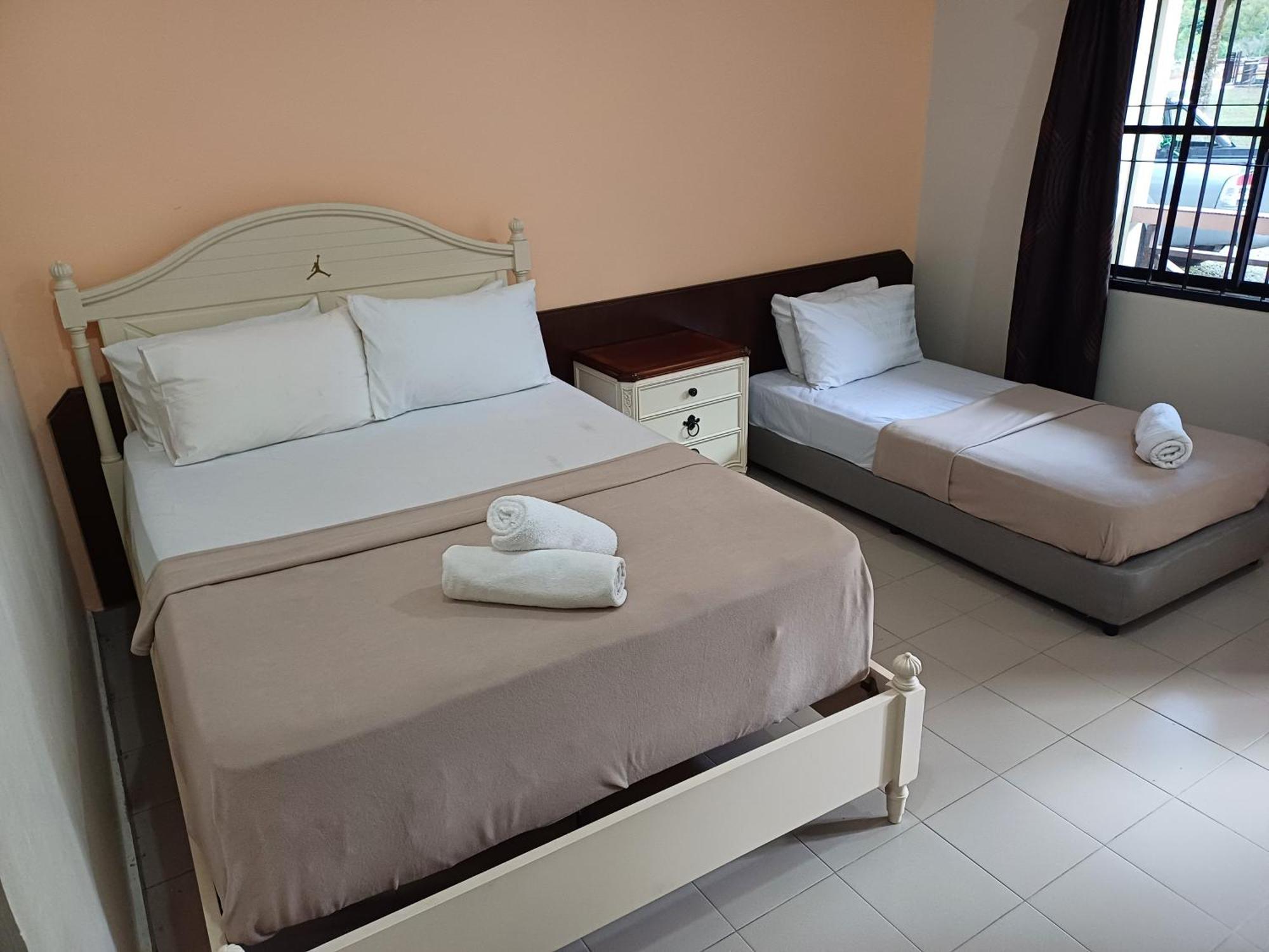 Lemuni Retreat & Training Centre - Kerling, Selangor Hotel Ngoại thất bức ảnh